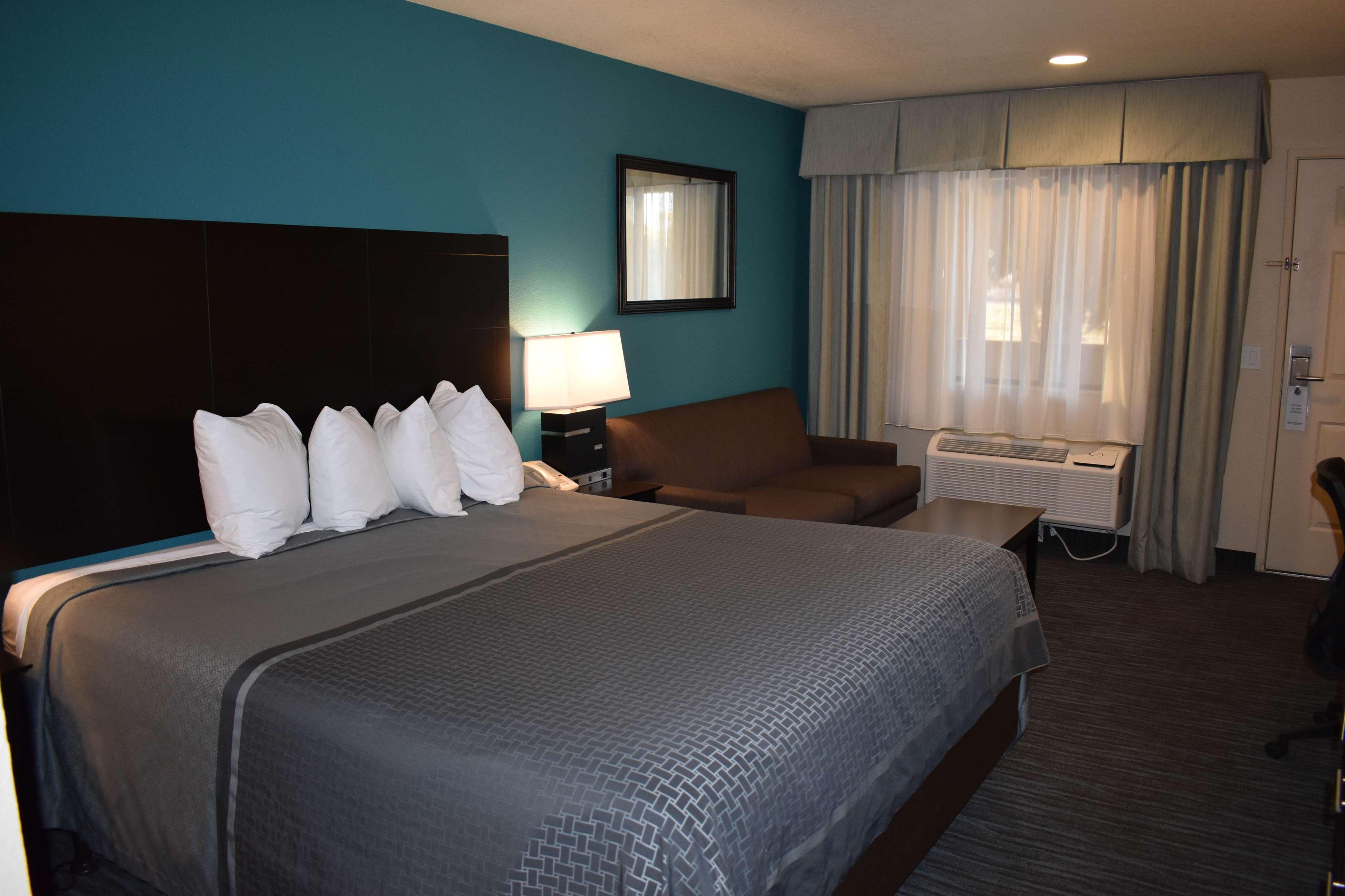Best Western Apricot Inn Chaney Ranch Exterior foto